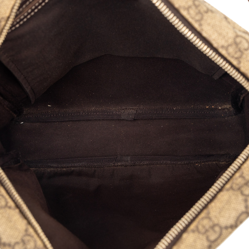 Pre-Loved Gucci GG Supreme Crossbody - Picture 4 of 7